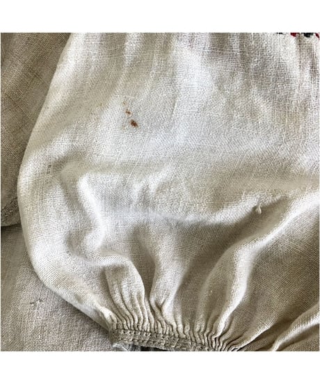 vintage ukrainian embroidered one-piece linen white