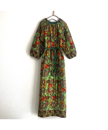 60's quilted paisley robe