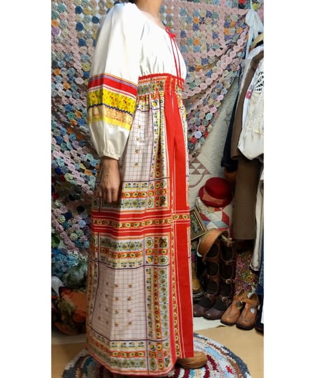 70s balloon sleeve flower print dress