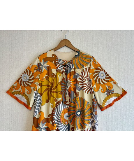 70s psychedelic print dress