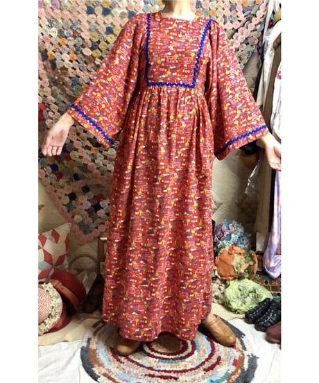 70's house print cotton dress