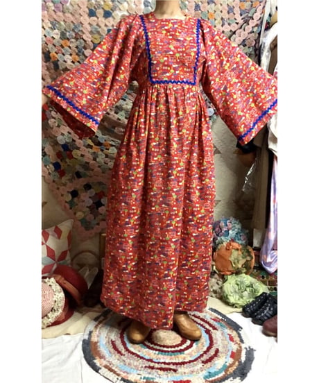 70's house print cotton dress