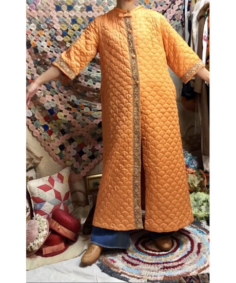 60's quilted robe