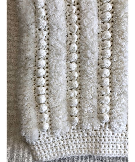 pompom knit vest