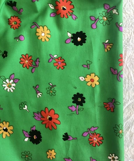 1960-70's balloon sleeve flower one-piece