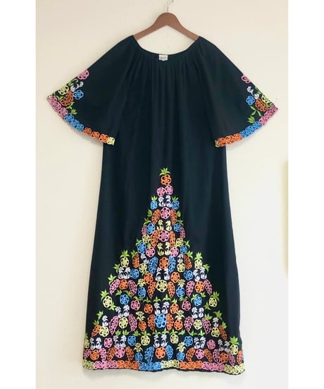 60s embroidered dress