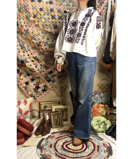 vintage croatian embroidered blouse②