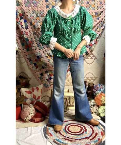 balloon sleeve polka dots blouse
