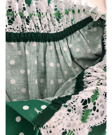 balloon sleeve polka dots blouse