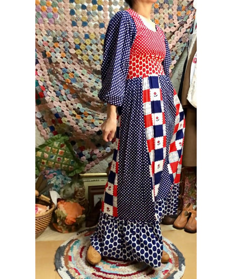 70s balloon sleeve dress