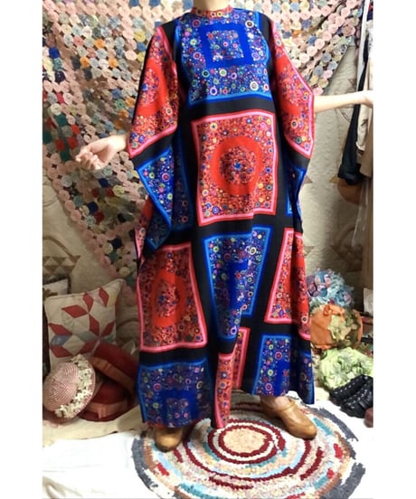 60's flower kaftan dress