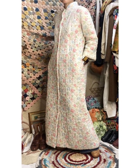 1960's quilting flower robe