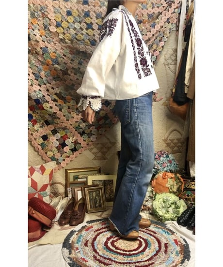 vintage croatian embroidered blouse②