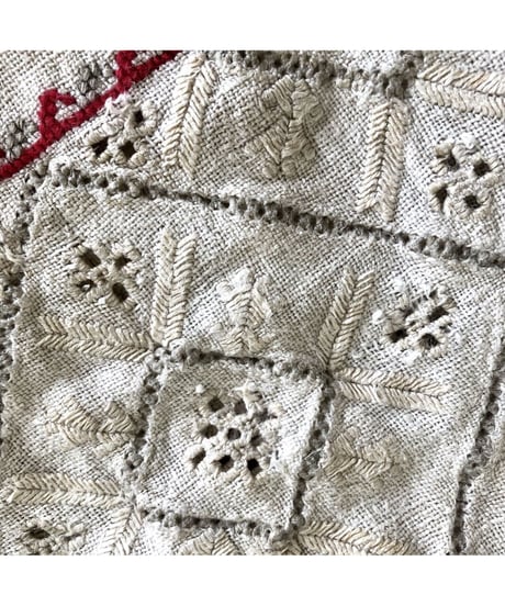vintage ukrainian embroidered one-piece linen white
