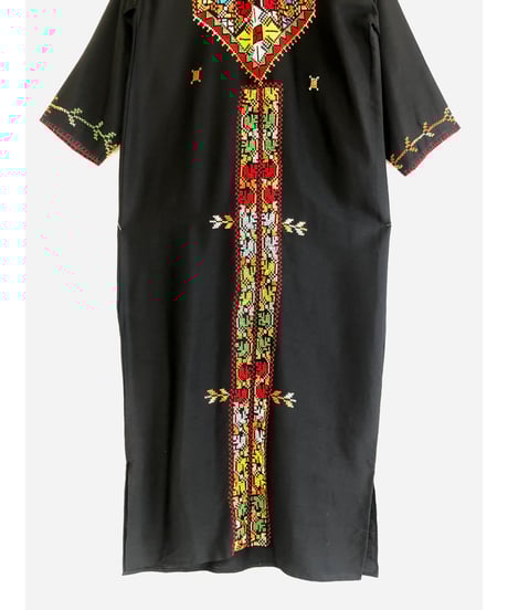 palestinian embroidered dress