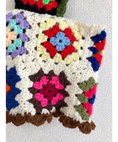 granny square vest white×black