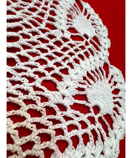heart motif crochet collar