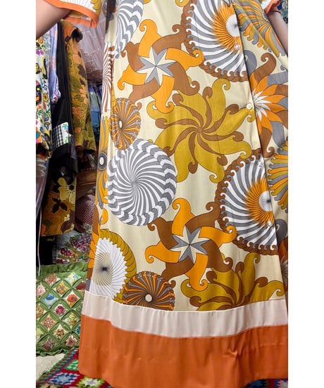 70s psychedelic print dress