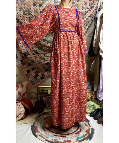 70's house print cotton dress