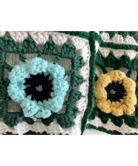 3D granny square flower blanket
