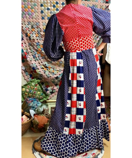 70s balloon sleeve dress