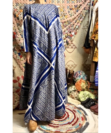 paisley handkerchief motif dress