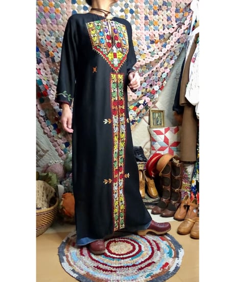 palestinian embroidered dress