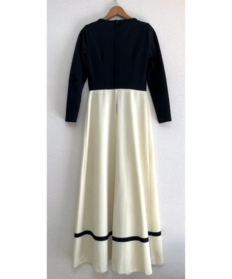 60s monotone flower dress