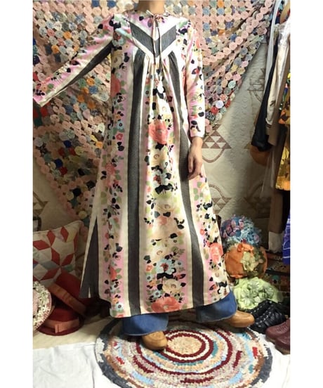 70's flower lace print dress