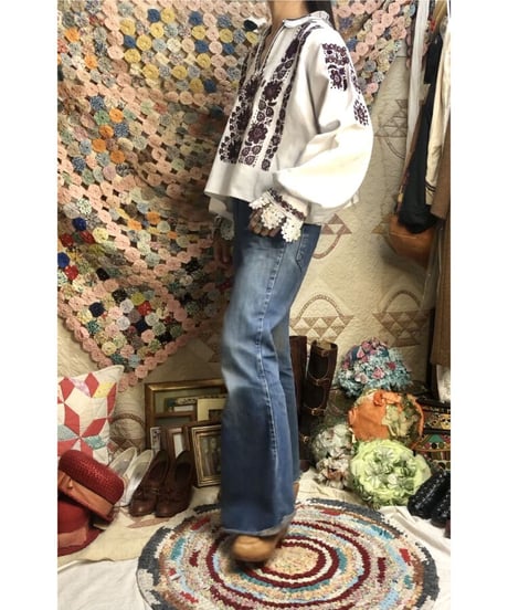 vintage croatian embroidered blouse②