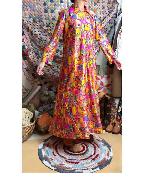 70s  psychedelic flower dress
