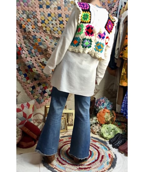granny square vest white×black