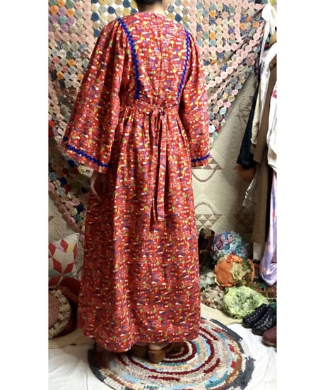 70's house print cotton dress