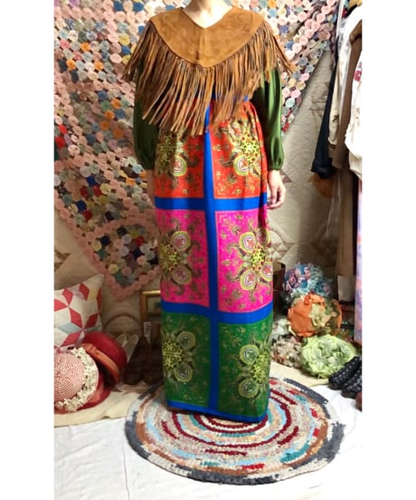 suède fringe collar