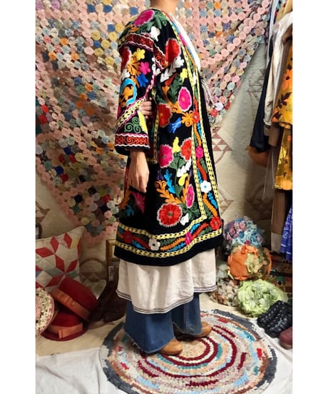 suzani embroidered robe