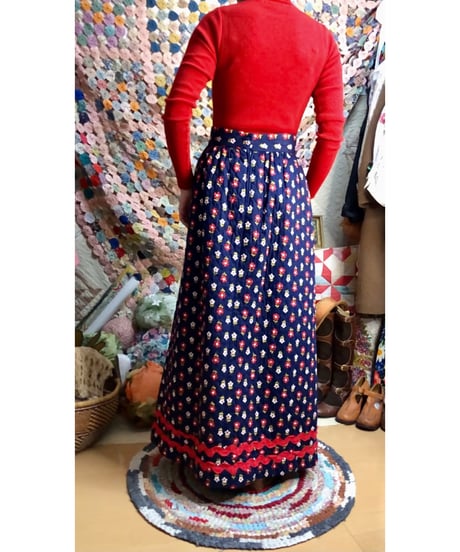 70s quilted flower skirt