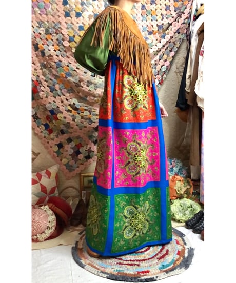 suède fringe collar
