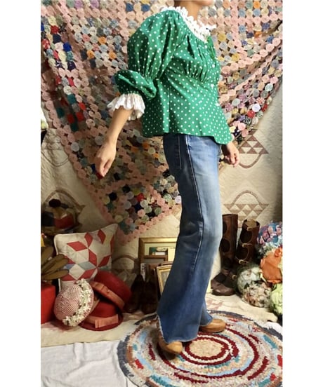 balloon sleeve polka dots blouse