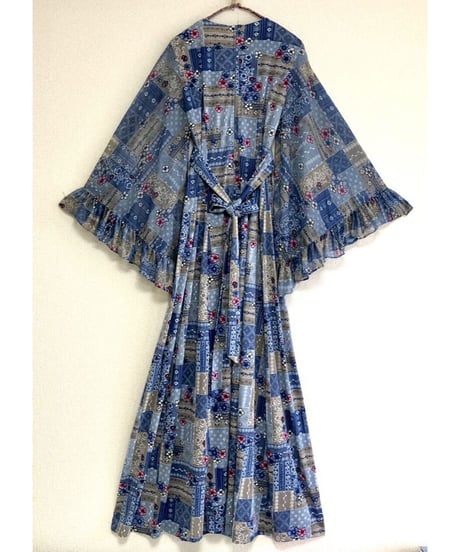 60's angel sleeve dress