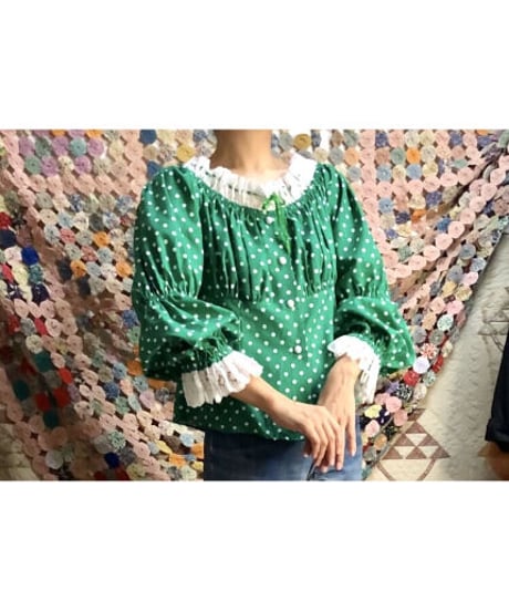 balloon sleeve polka dots blouse