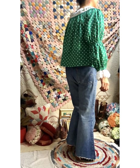balloon sleeve polka dots blouse