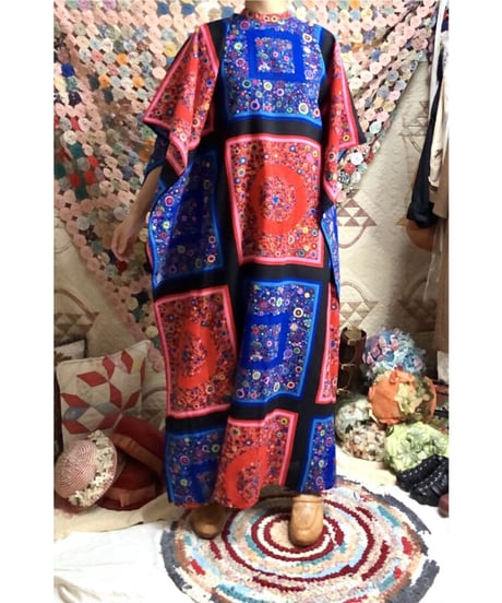 60's flower kaftan dress