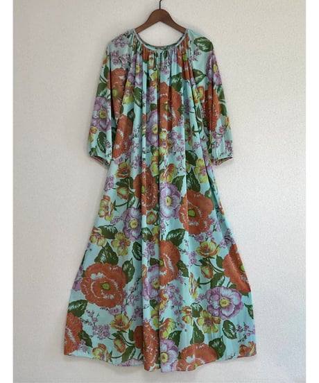 60-70s flower dress