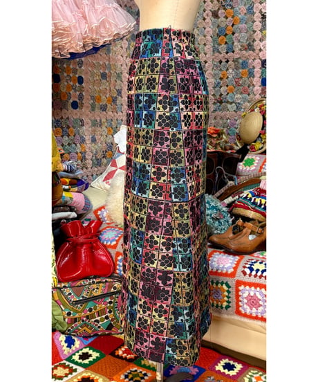 70s embroidered quilting skirt