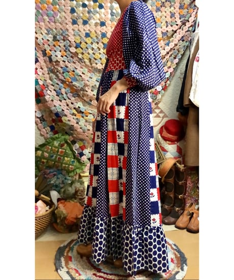 70s balloon sleeve dress