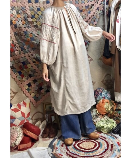 vintage ukrainian embroidered one-piece linen white