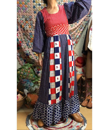 70s balloon sleeve dress