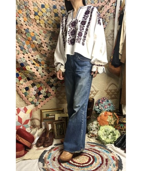 vintage croatian embroidered blouse②