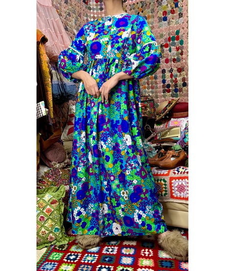 60-70s  balloon sleeve flower hawaiian dress