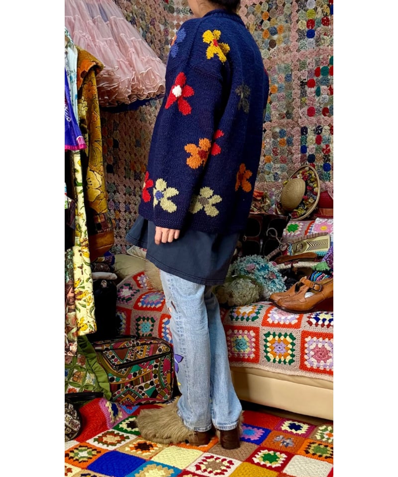 ecuador hand knit daisy sweater | Quilt